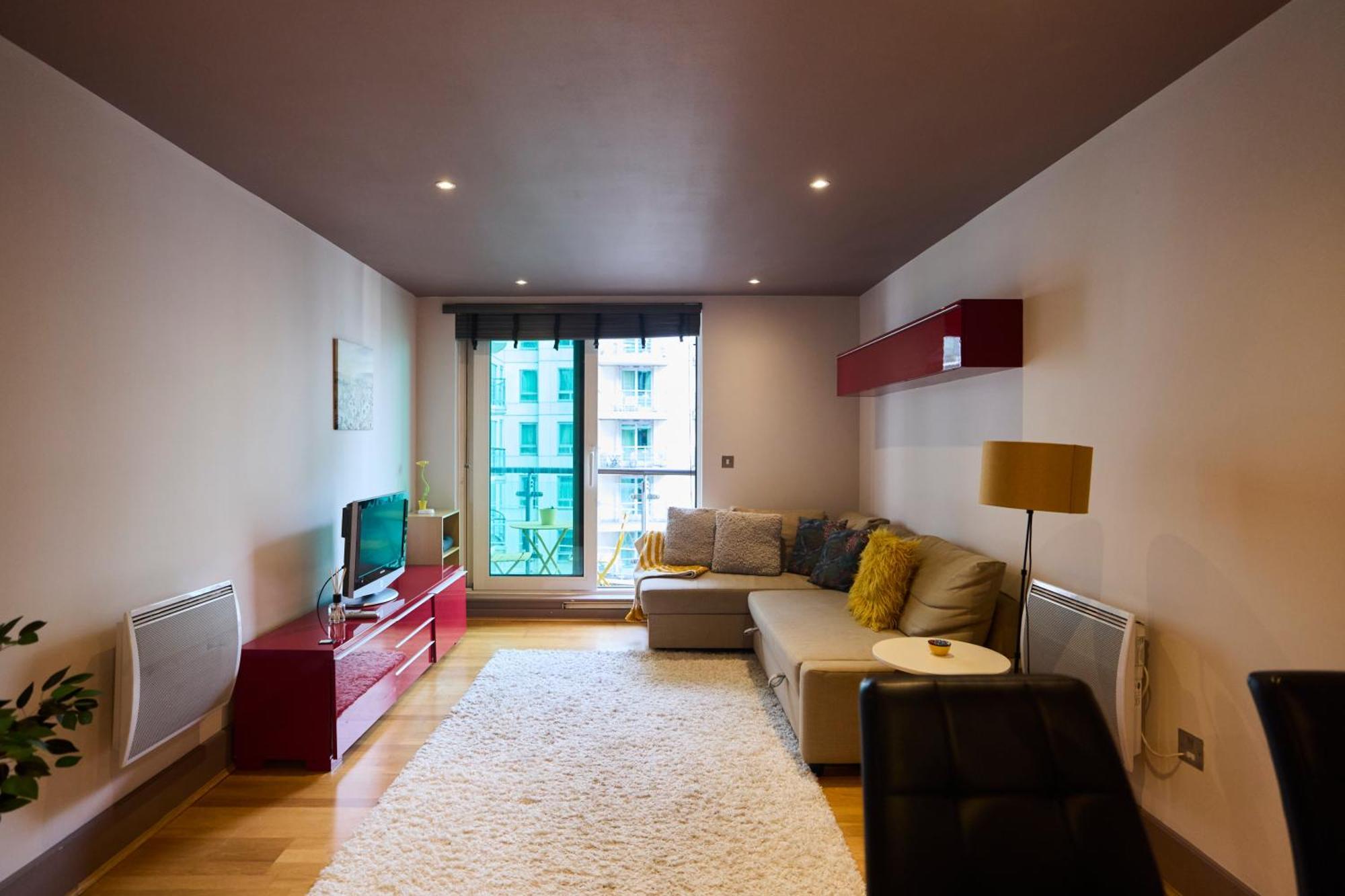 The Vauxhall Hideout - Comfy 2Bdr Flat With Balcony Londen Buitenkant foto